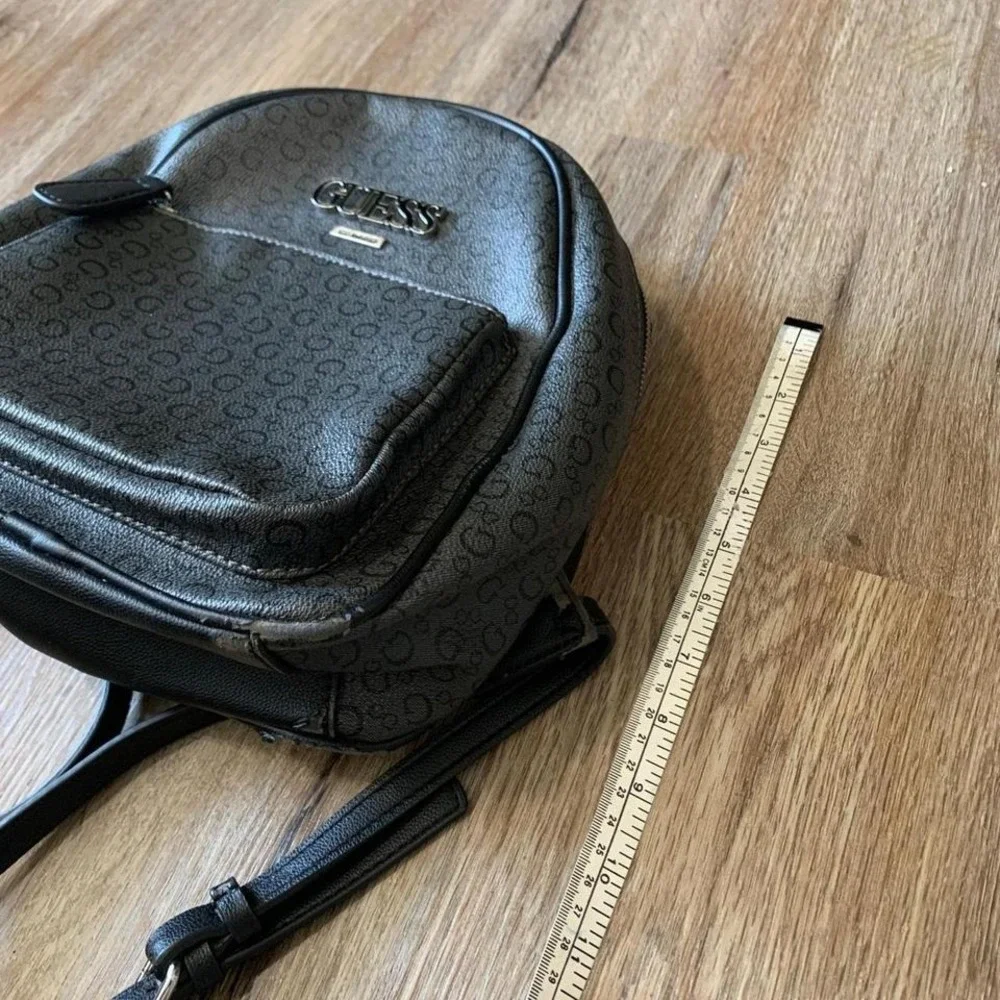 Guess *black faux